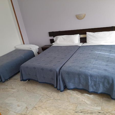 סיגוויירו Hotel Os Carballos מראה חיצוני תמונה