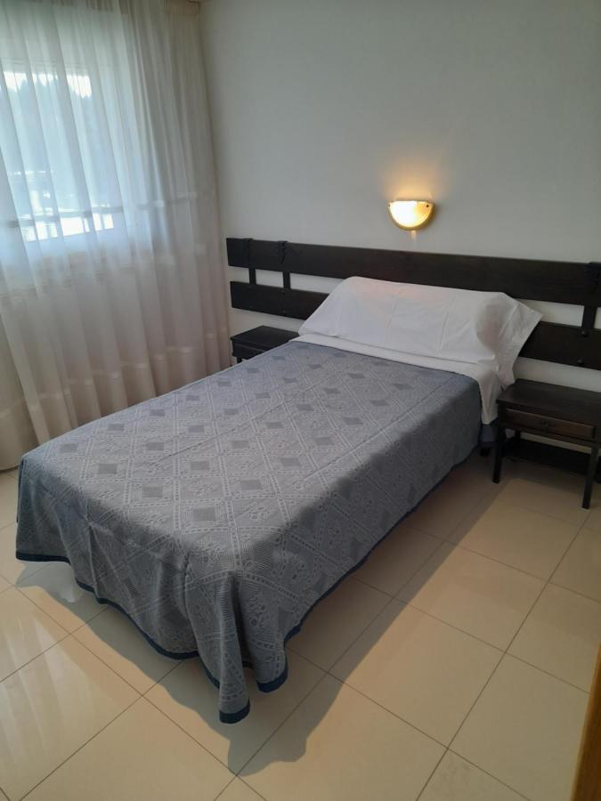 סיגוויירו Hotel Os Carballos מראה חיצוני תמונה