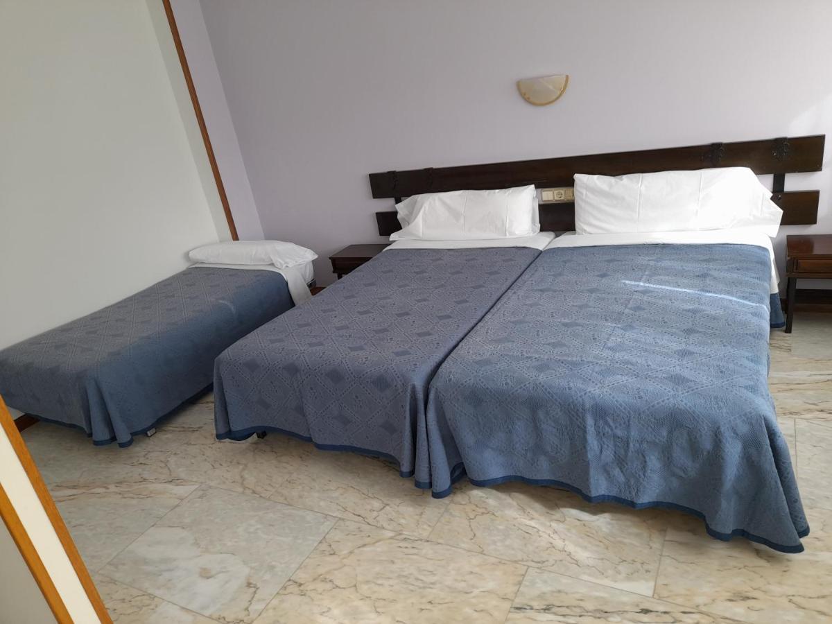 סיגוויירו Hotel Os Carballos מראה חיצוני תמונה
