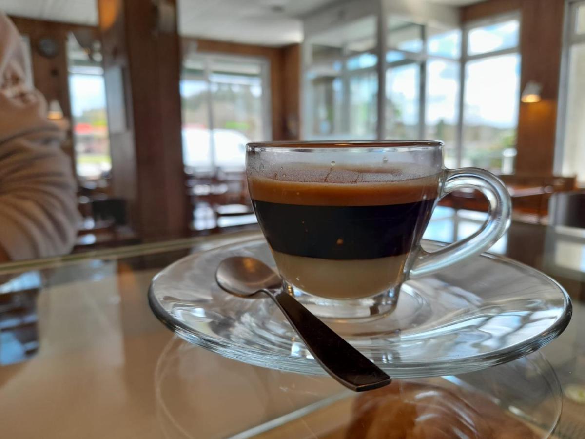 סיגוויירו Hotel Os Carballos מראה חיצוני תמונה