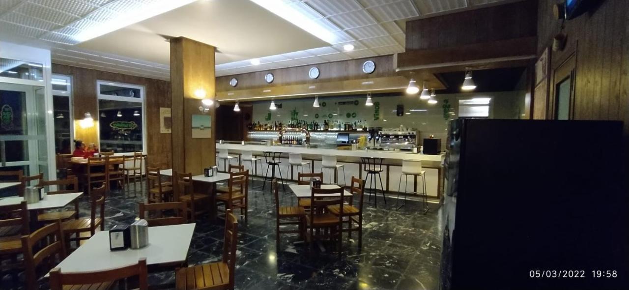 סיגוויירו Hotel Os Carballos מראה חיצוני תמונה